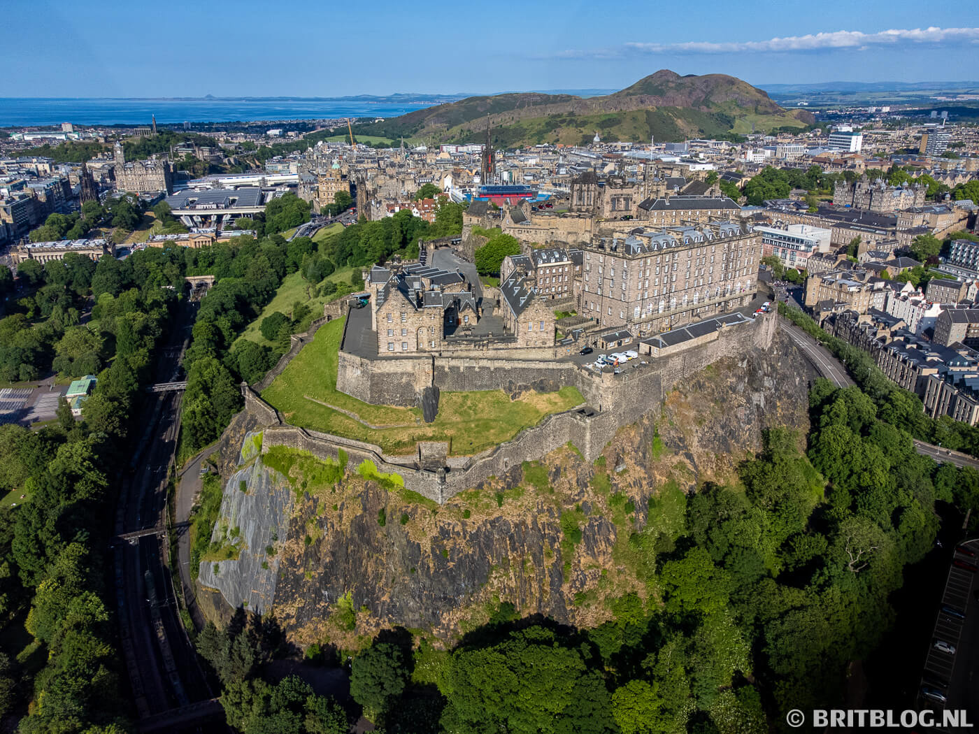 Edinburgh Castle, Schotse Laaglanden