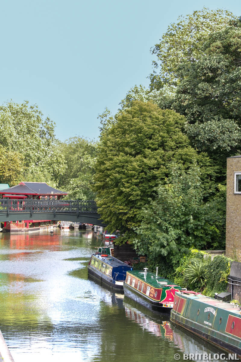 Uitzicht over het kanaal in Londen