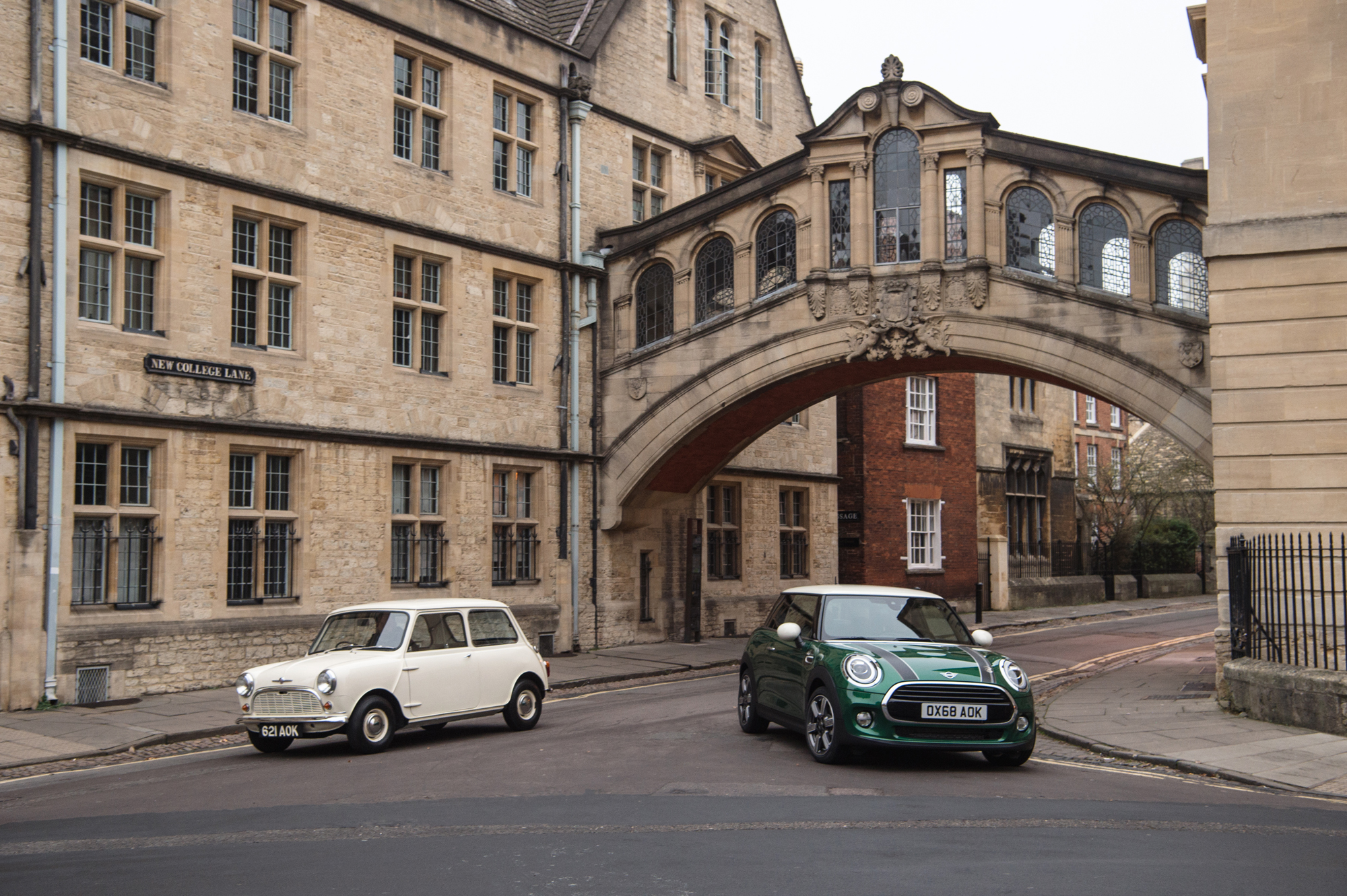 De Mini uit Oxford: Een kleine auto die groots werd