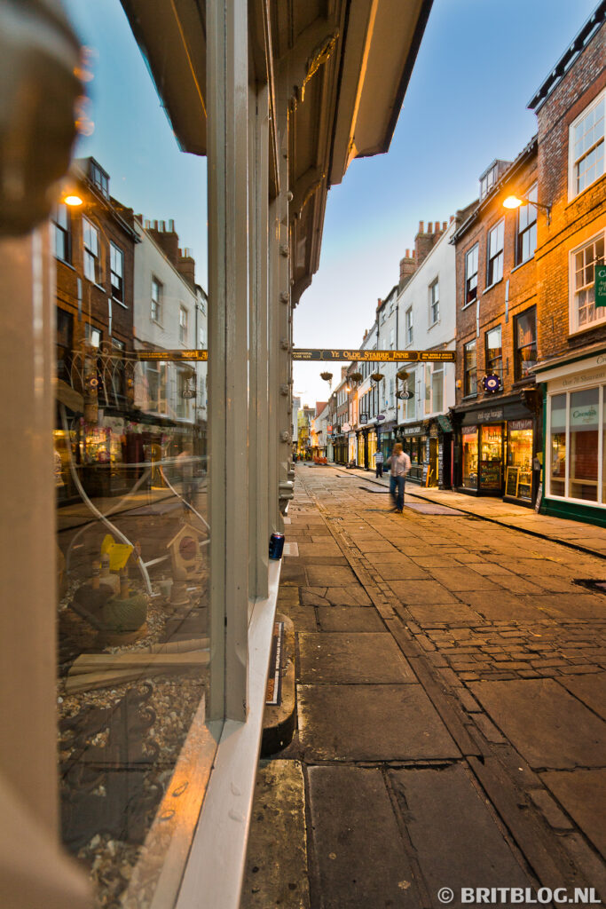 Stonegate met Olde Starre Inn