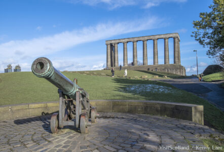 National Monument of Scotland op Calton Hill, Edinburgh