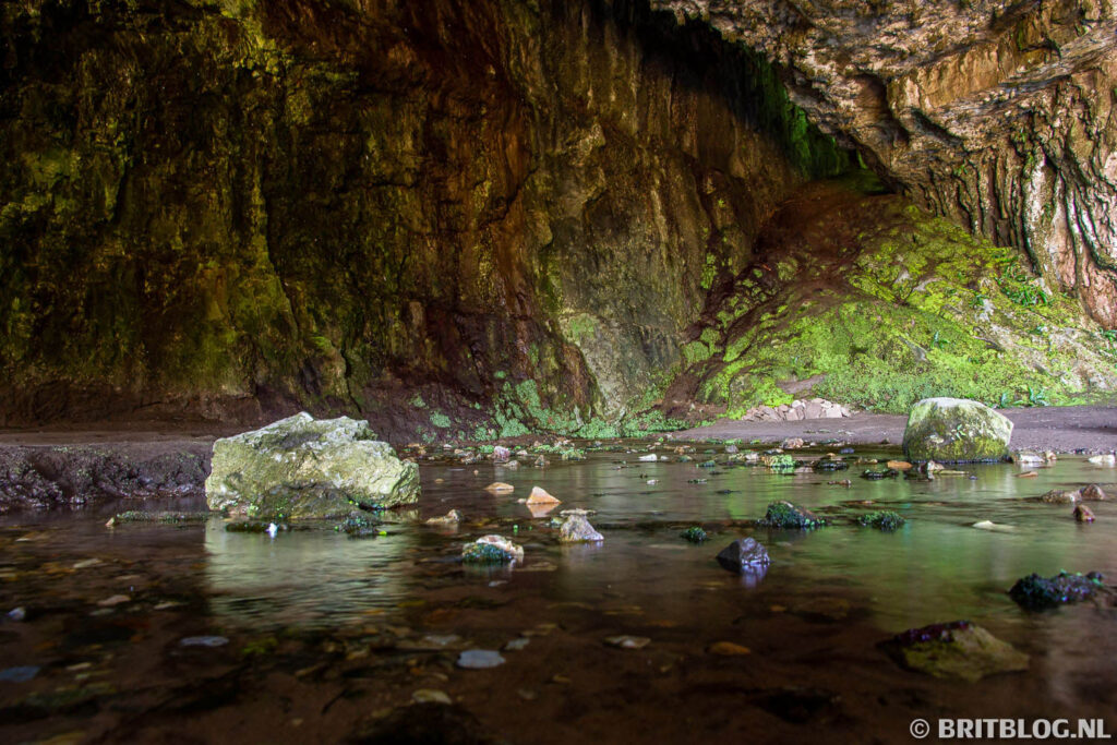 Smoo Cave in het noorden van Schotland