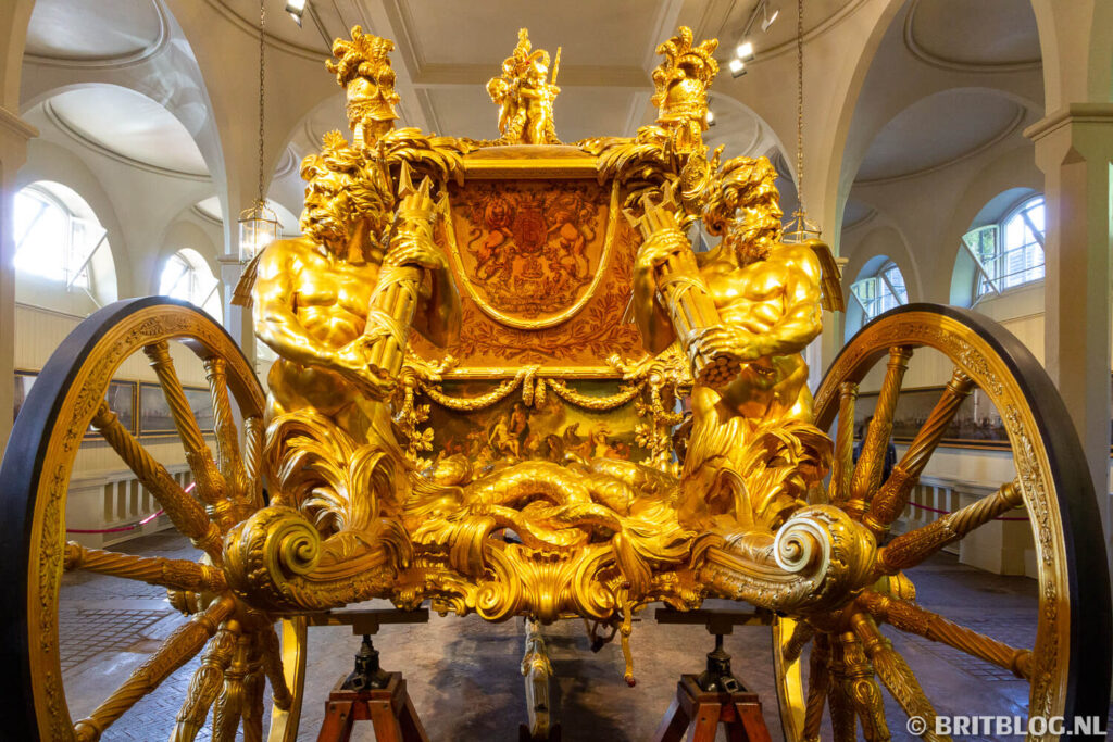 Gold State Coach, normaal in de Royal Mews Londen