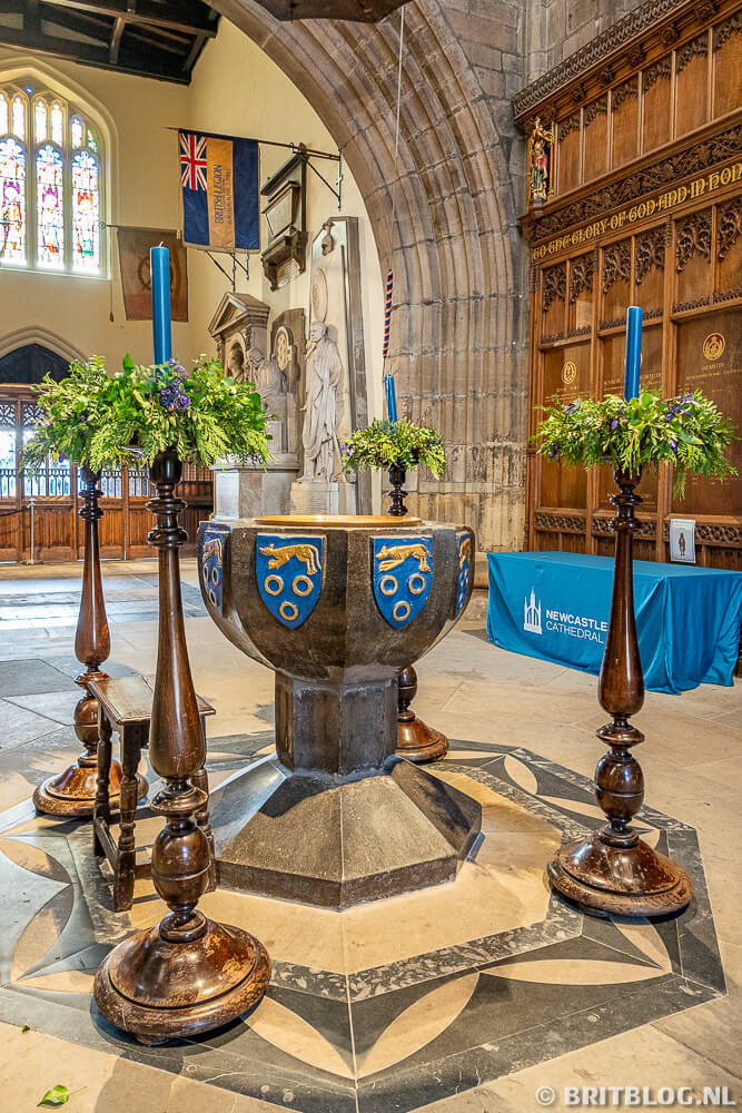 doopvont, Newcastle Cathedral