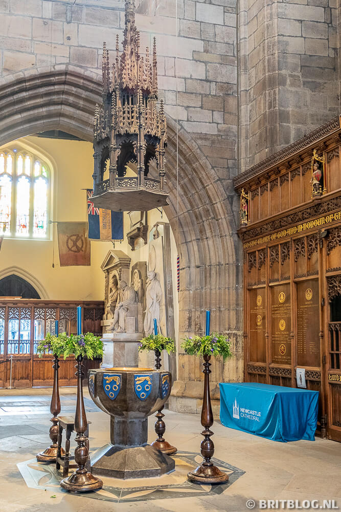 doopvont, Newcastle Cathedral