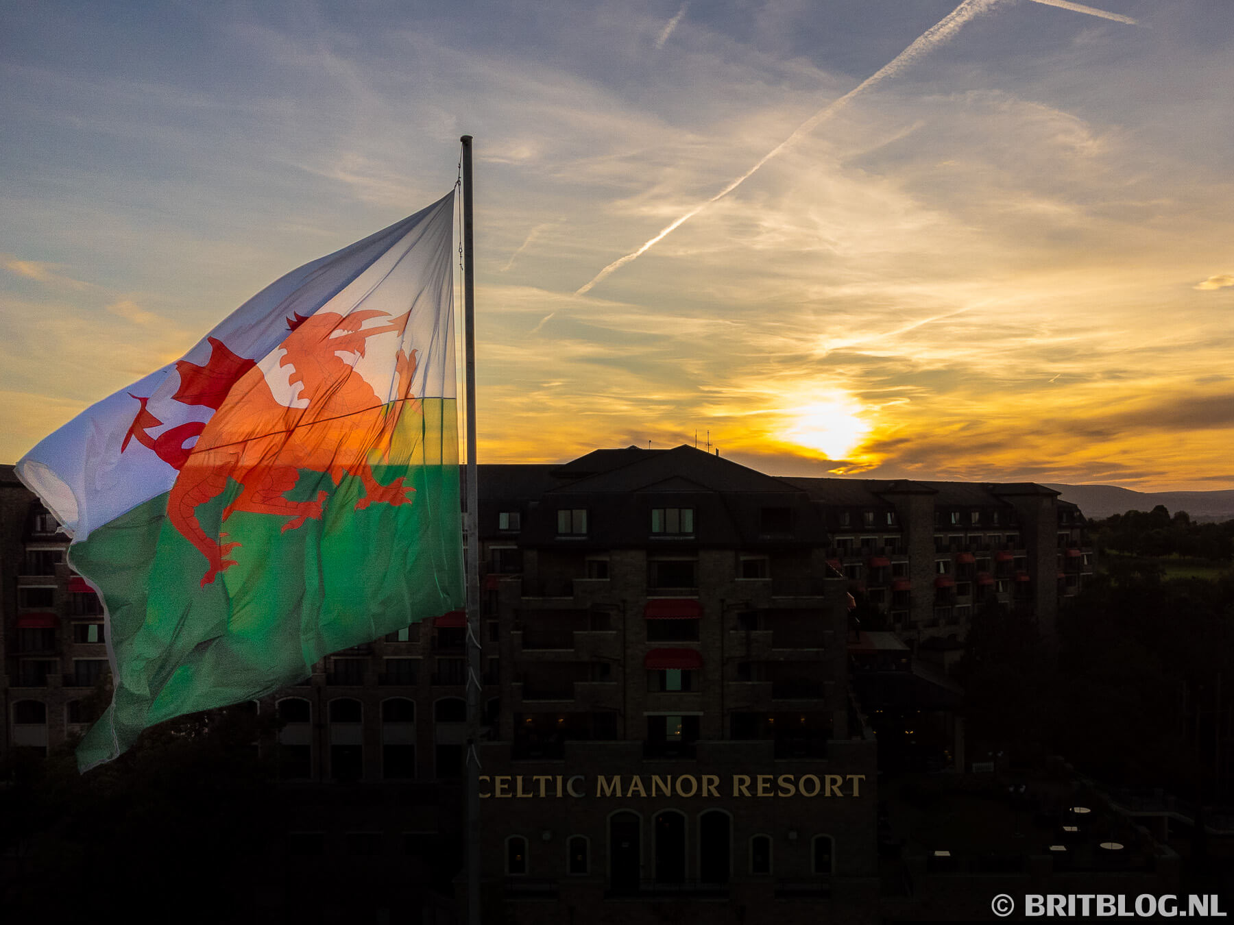 De vlag van Wales, met de bekende Welshe rode draak