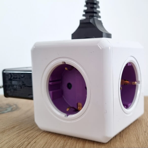Handige reisgadgets: reisstekker UK