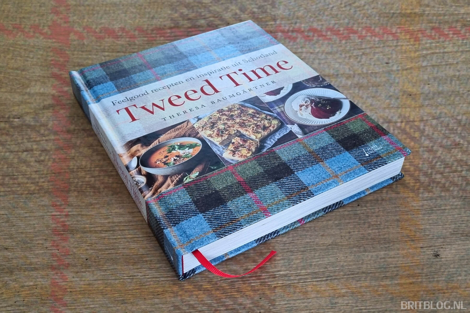 Tweed Time – Theresa Baumgärtner