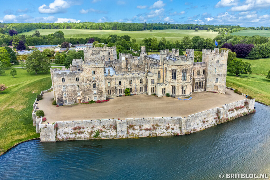 Raby Castle vanuit de lucht.
