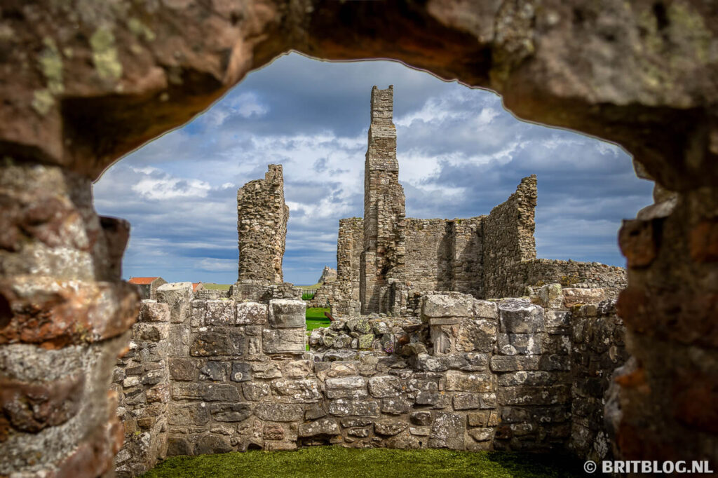 De ruïne van Lindisfarne Priory