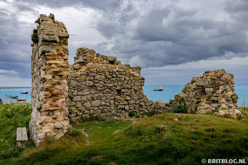 De ruïne van Osborne’s Fort op Holy Island.