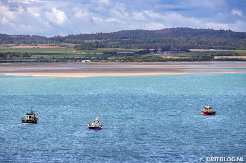 Uitzicht op zee en de kust van Northumberland, vanaf Lindisfarne Castle