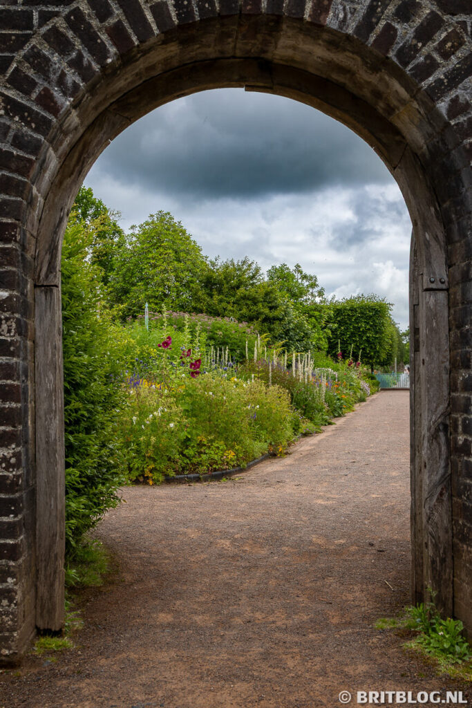 De ommuurde tuin van National Botanic Garden of Wales