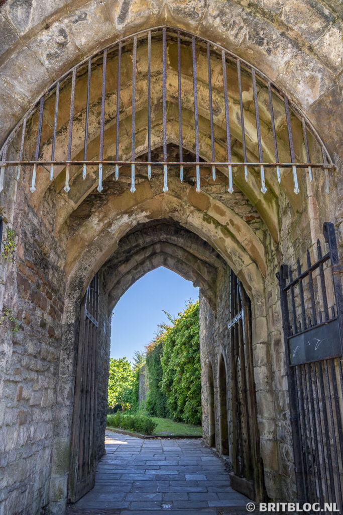 Bishops Palace Llandaff Wales Groot Brittannie 4