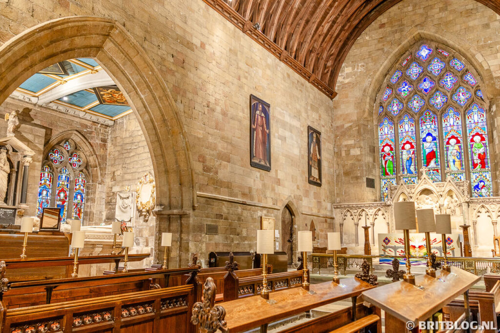 Interieur van Church of St John the Baptist in Knaresborough