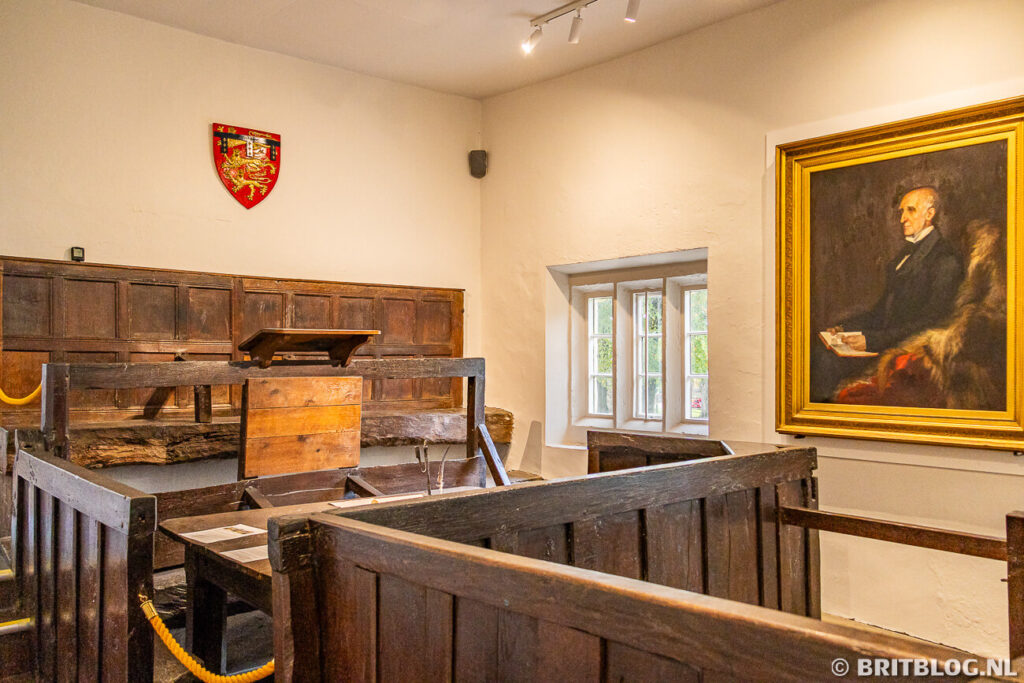 Oude rechtszaal in het Courthouse Museum in Knaresborough