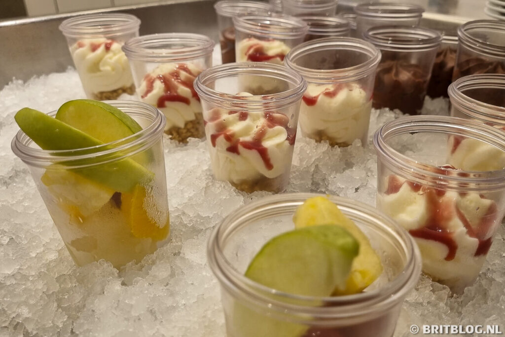 Toetjes van het P&O Ferry buffetrestaurant