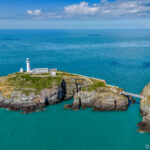 South Stack Lighthouse bij Anglesey in Noord-Wales